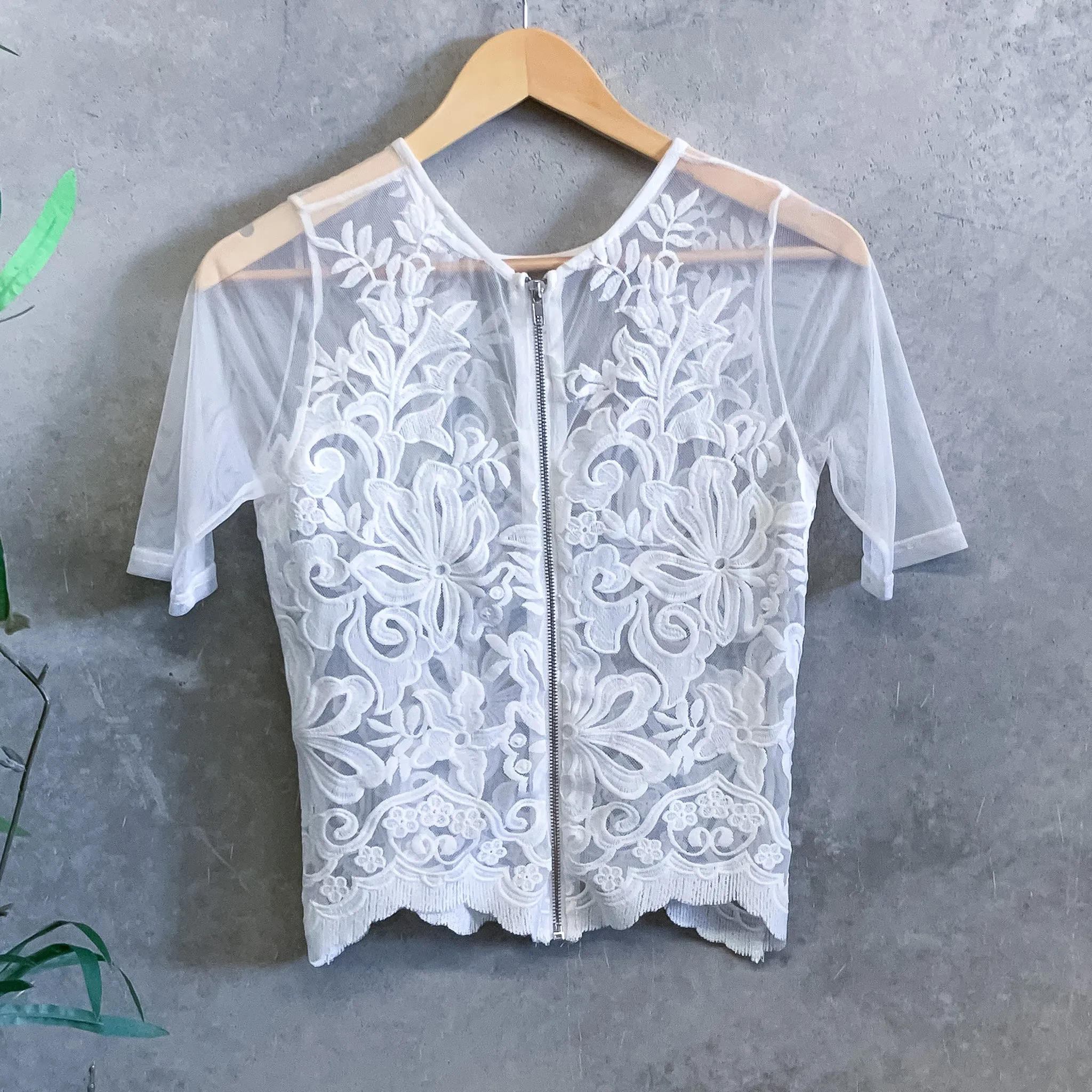 Ladies Short Sleeved Elegant Zip Back White Lace Top - Size 8