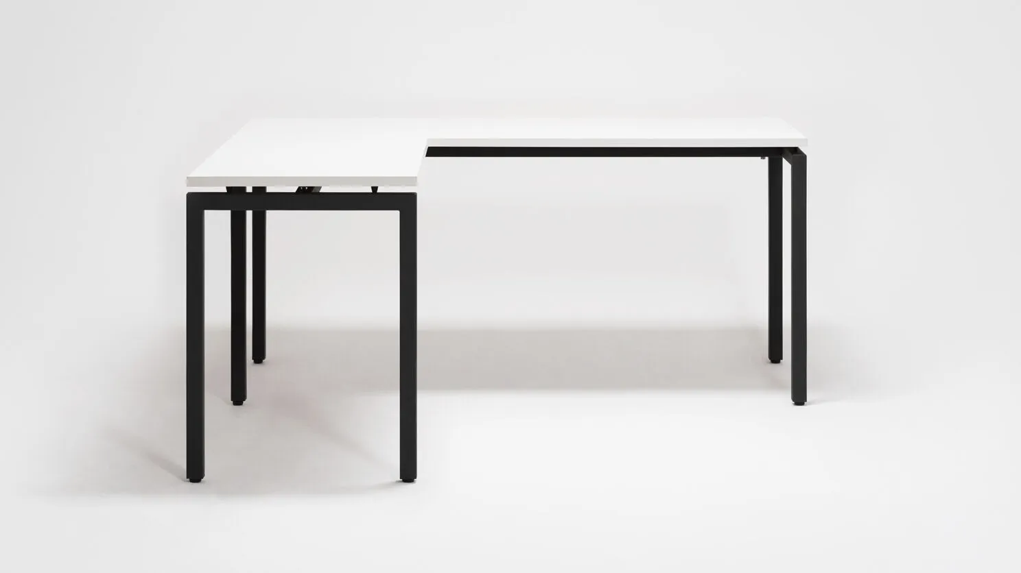 Novah L-Desk