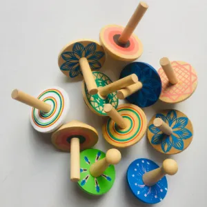 Set of 2 Spinning Tops